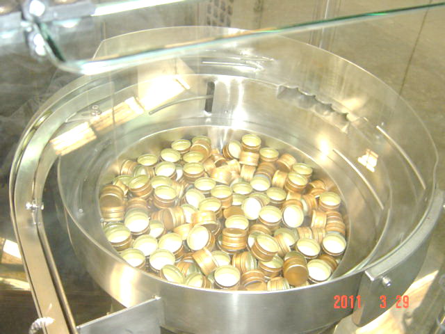 Auto filling cap-sealing machine