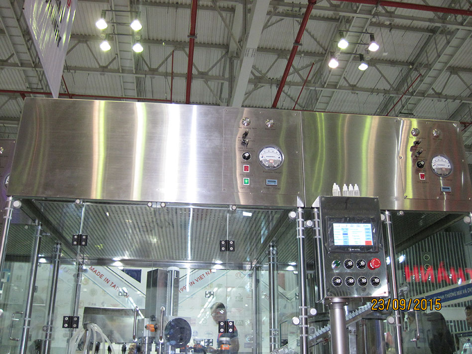 Automatic eye drops production line machine